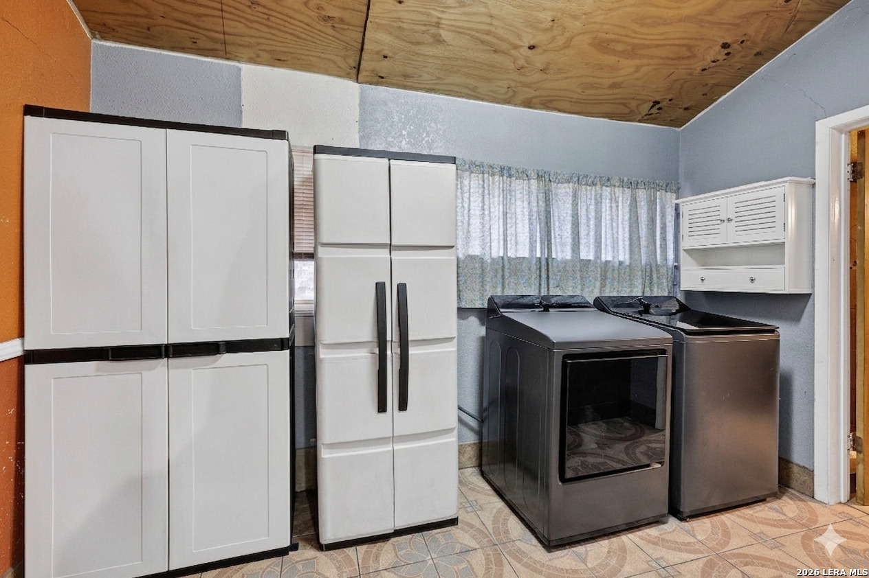 1518 W Travis San Antonio TX 78207