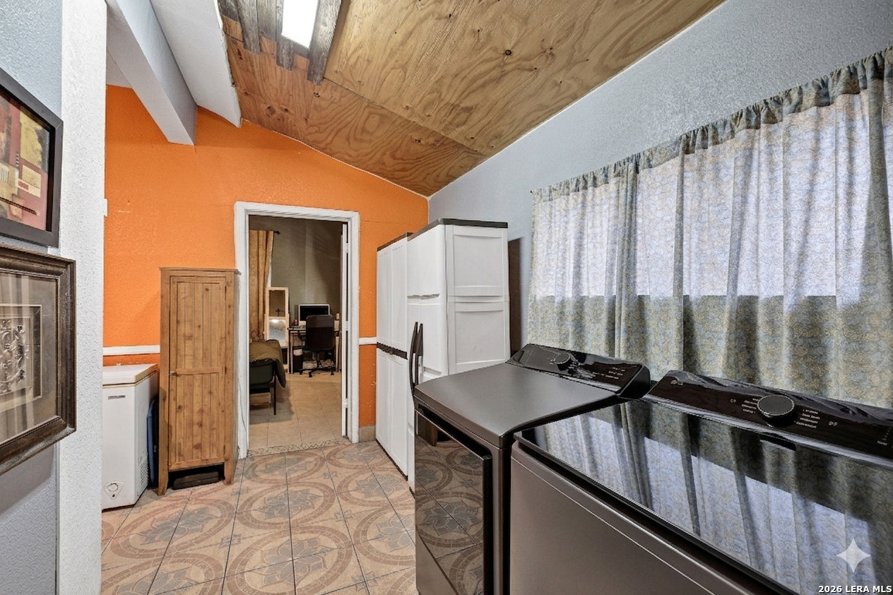 1518 W Travis San Antonio TX 78207