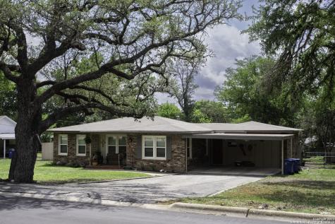 1527 Glen Road Kerrville TX 78028