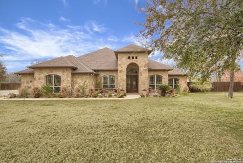 125 Circle Six Drive La Vernia TX 78121