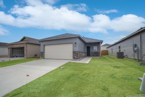 2111 Collins Alley Converse TX 78109