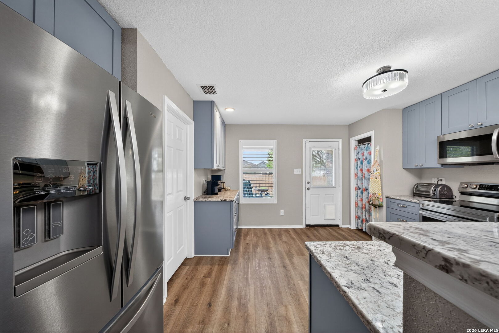 208 Passerina Selma TX 78154