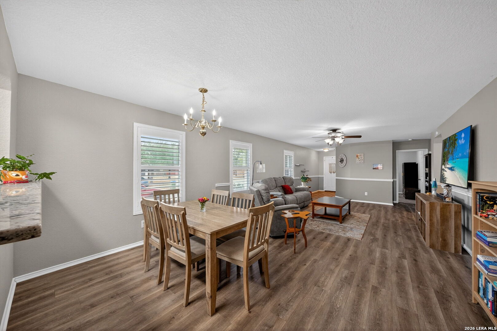 208 Passerina Selma TX 78154