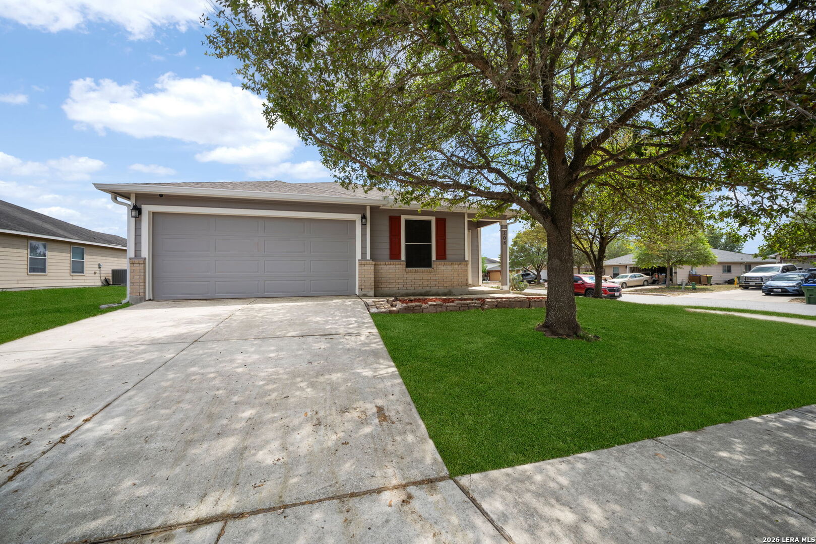 208 Passerina Selma TX 78154