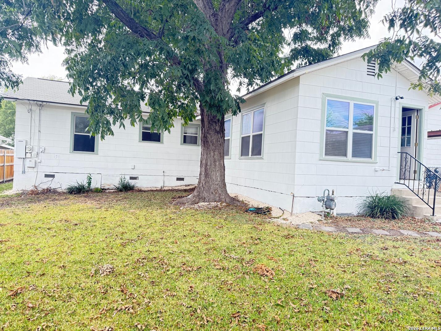 1311 W Rosewood Avenue San Antonio TX 78201