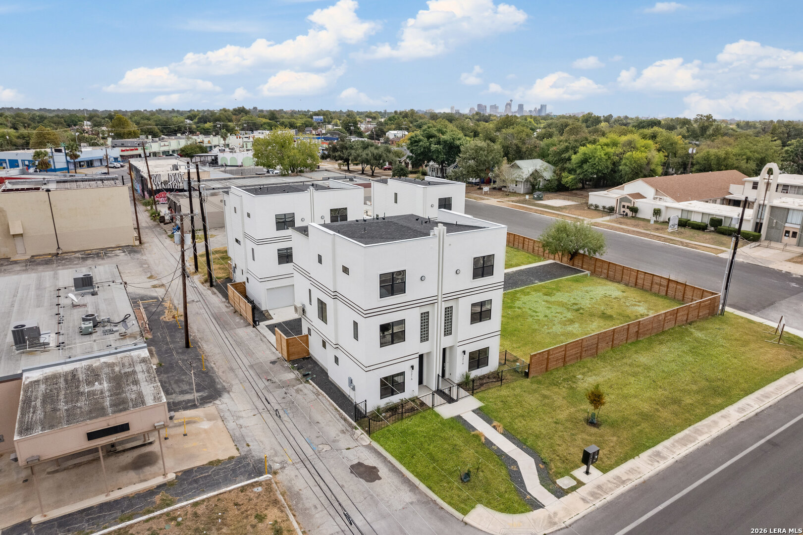 3202 N Elmendorf San Antonio TX 78201