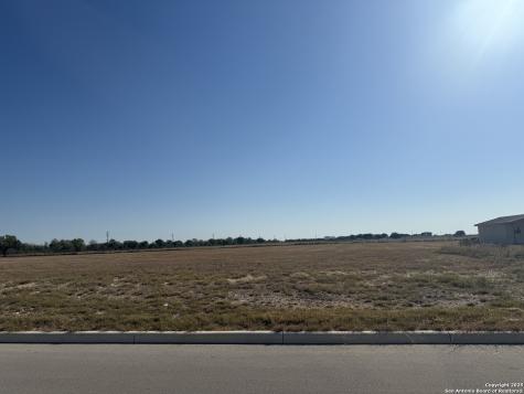 213 Reed Way Castroville TX 78009