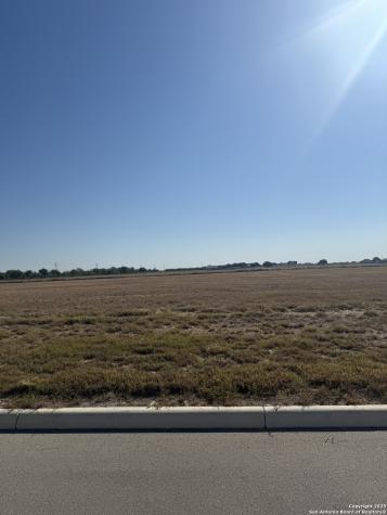 213 Reed Way Castroville TX 78009