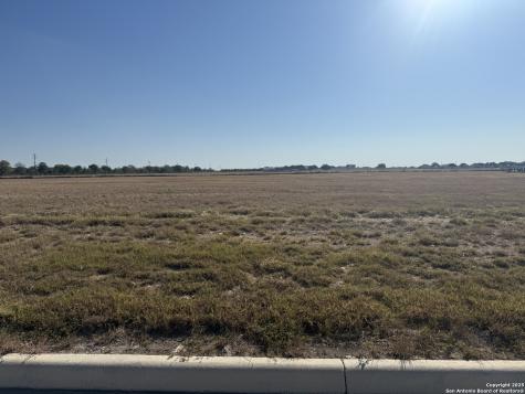 213 Reed Way Castroville TX 78009