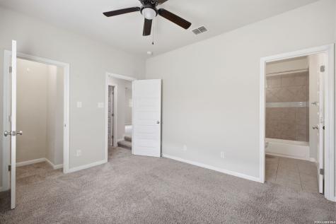 2107 Cullum Park San Antonio TX 78253