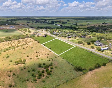 2853 Fm 1333 Poteet TX 78065