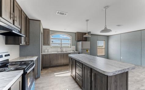 2853 Fm 1333 Poteet TX 78065
