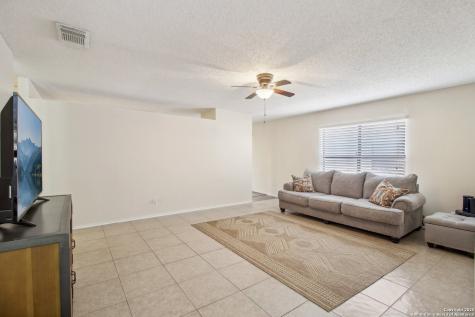 4825 Sunlit Well San Antonio TX 78247