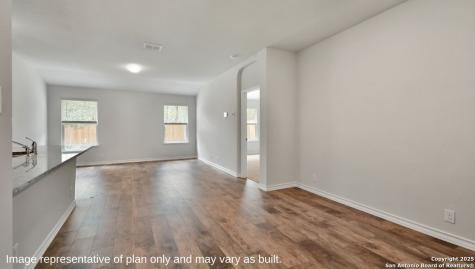 5735 Gray Moore San Antonio TX 78245