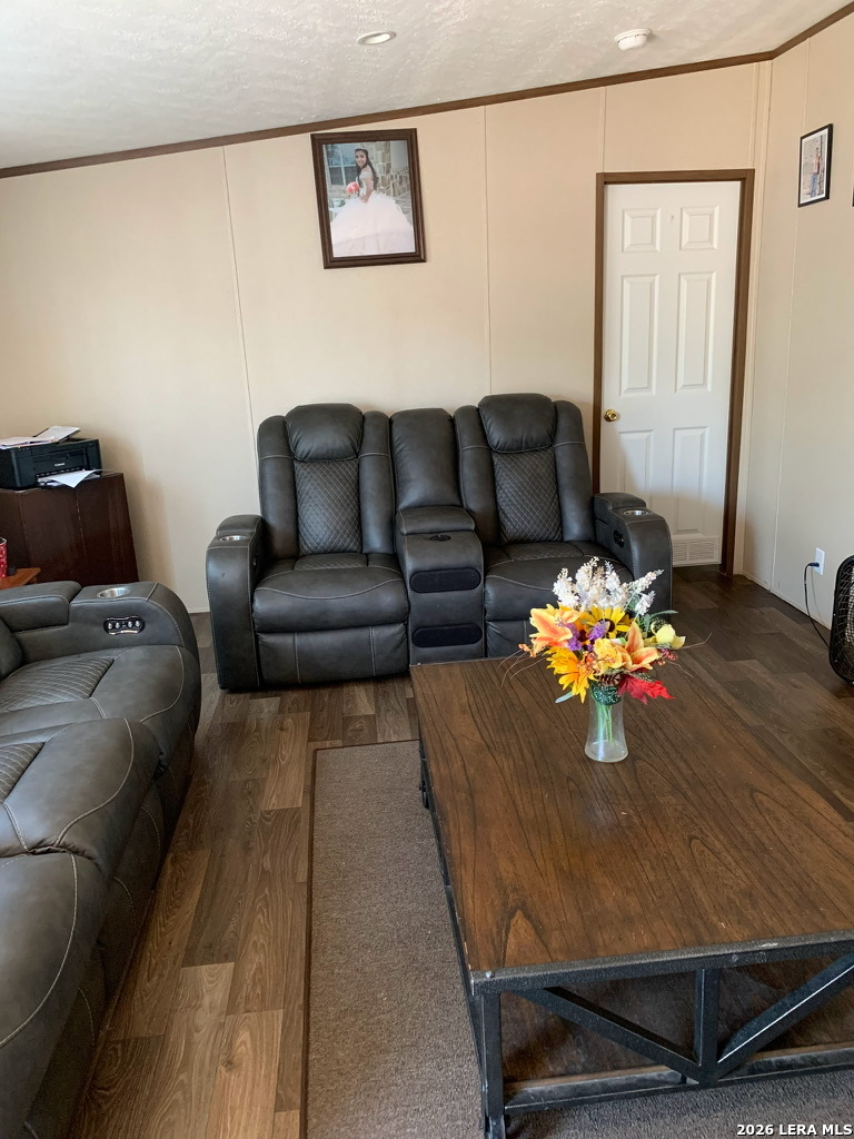283 Oxford Street Cotulla TX 78014