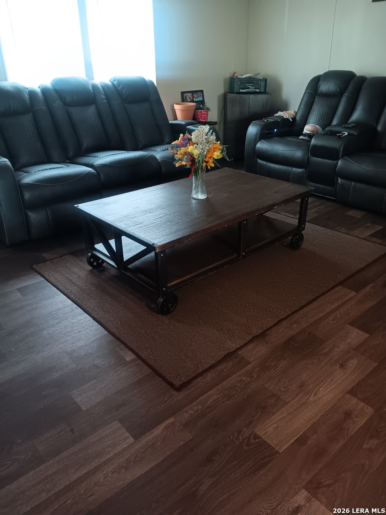 283 Oxford Street Cotulla TX 78014