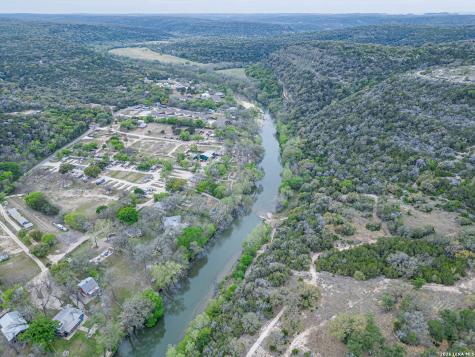 676 River Chase New Braunfels TX 78132
