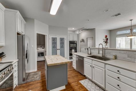 676 River Chase New Braunfels TX 78132