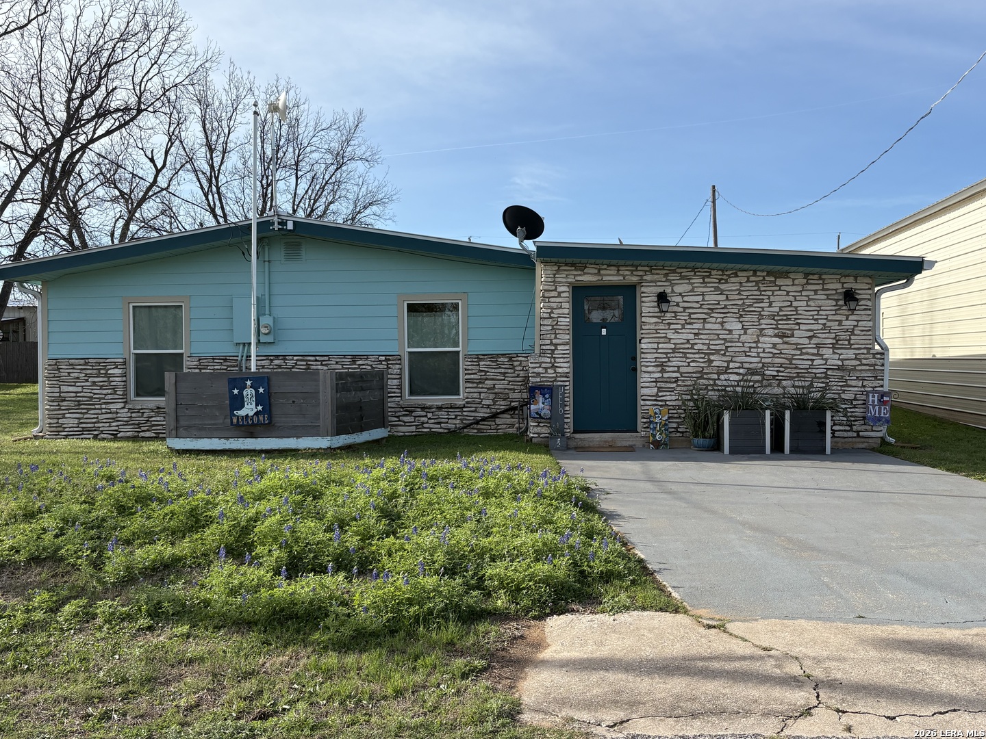 216 Post Oak Tow TX 78672