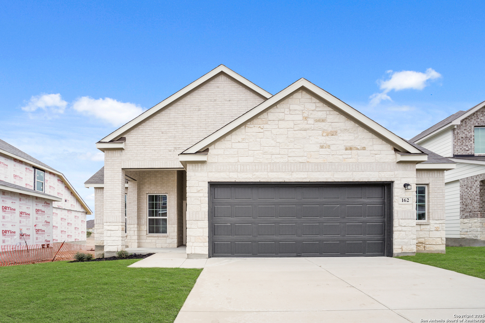 162 Hunters Camp San Antonio TX 78245