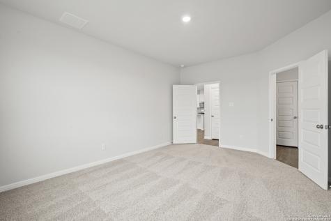 162 Hunters Camp San Antonio TX 78245