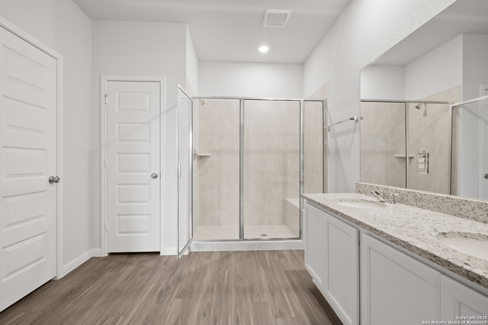 162 Hunters Camp San Antonio TX 78245