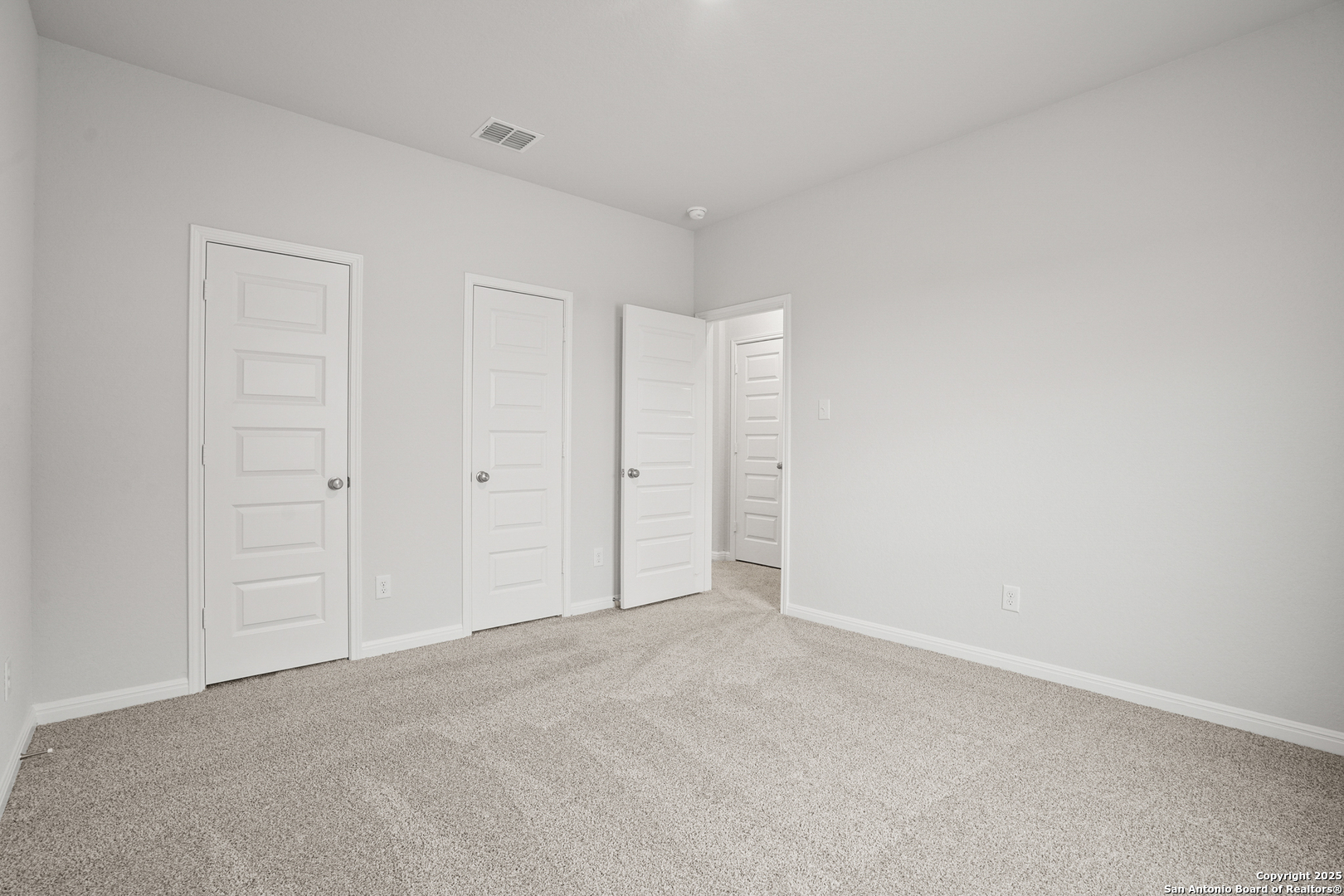 162 Hunters Camp San Antonio TX 78245