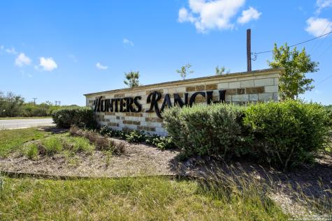 162 Hunters Camp San Antonio TX 78245