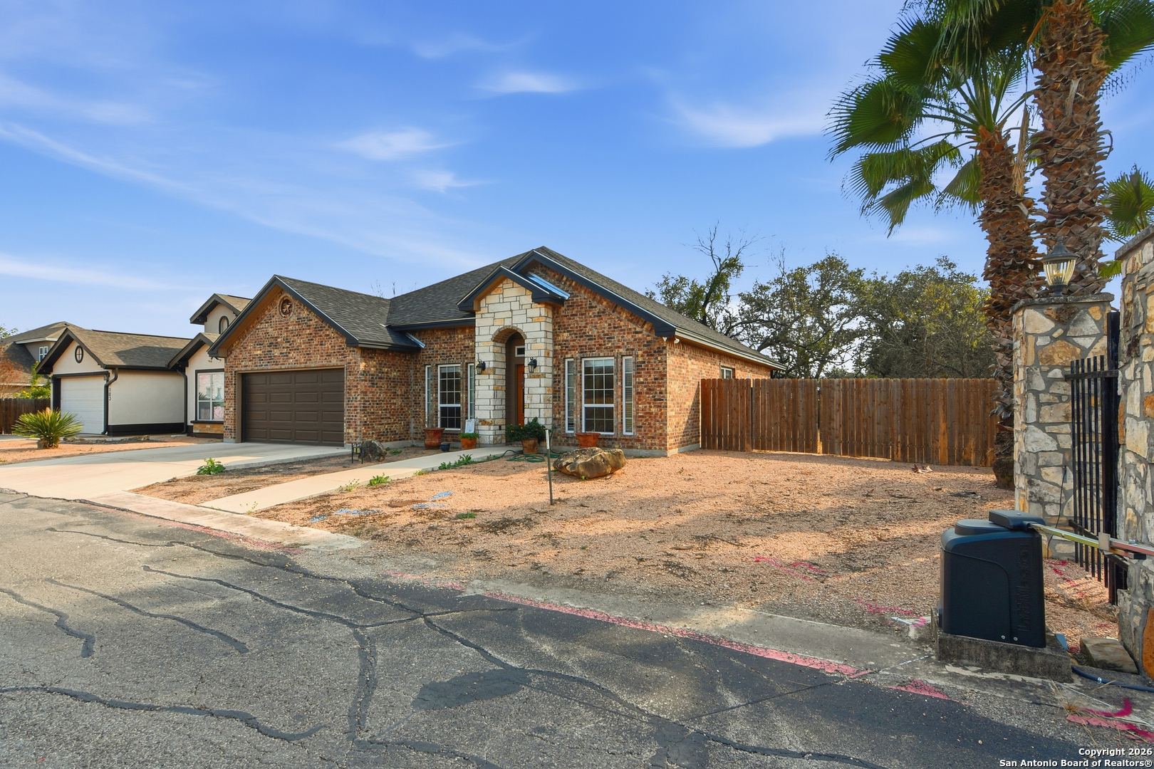 101 N Sutton Uvalde TX 78801
