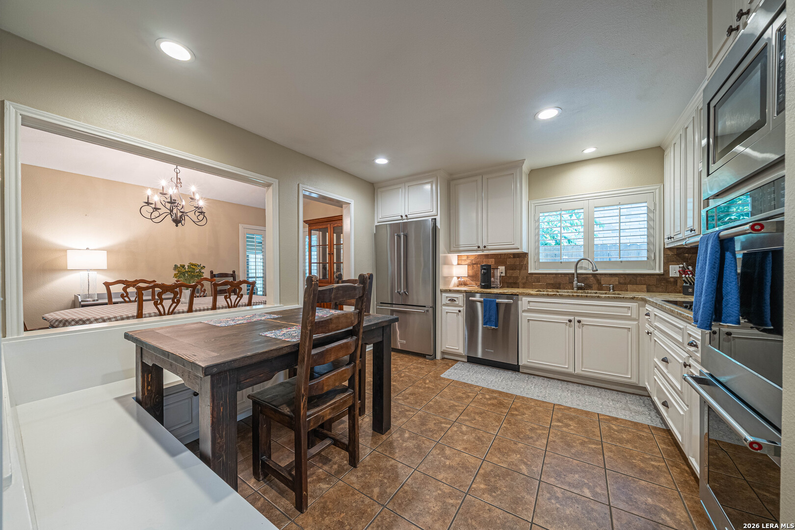 8542 Odyssey Drive Universal City TX 78148