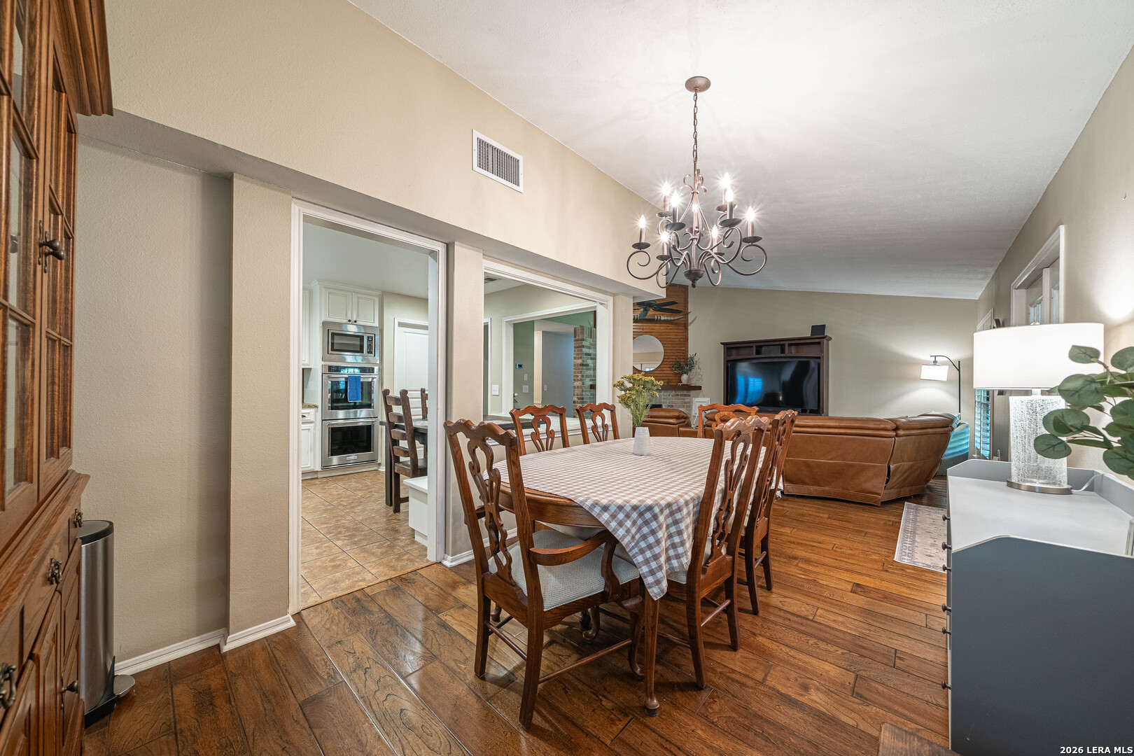 8542 Odyssey Drive Universal City TX 78148