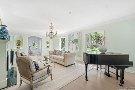 107 Thelma San Antonio TX 78212