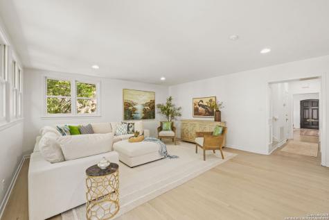 107 Thelma San Antonio TX 78212