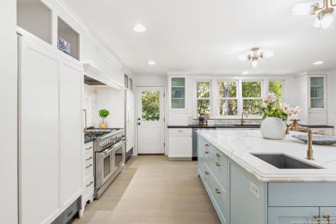 107 Thelma San Antonio TX 78212