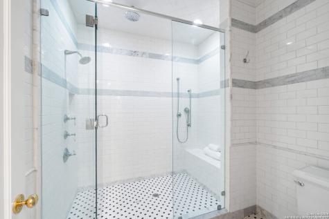 107 Thelma San Antonio TX 78212