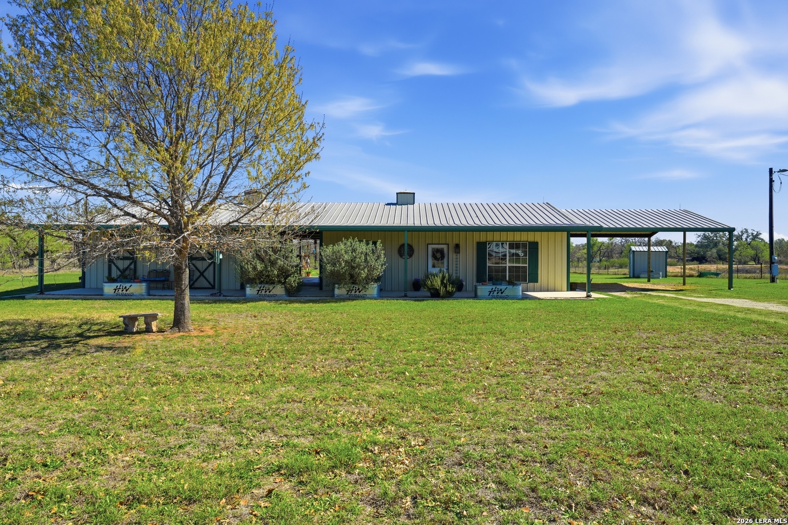 293 Woodrow Center Kingsbury TX 78638