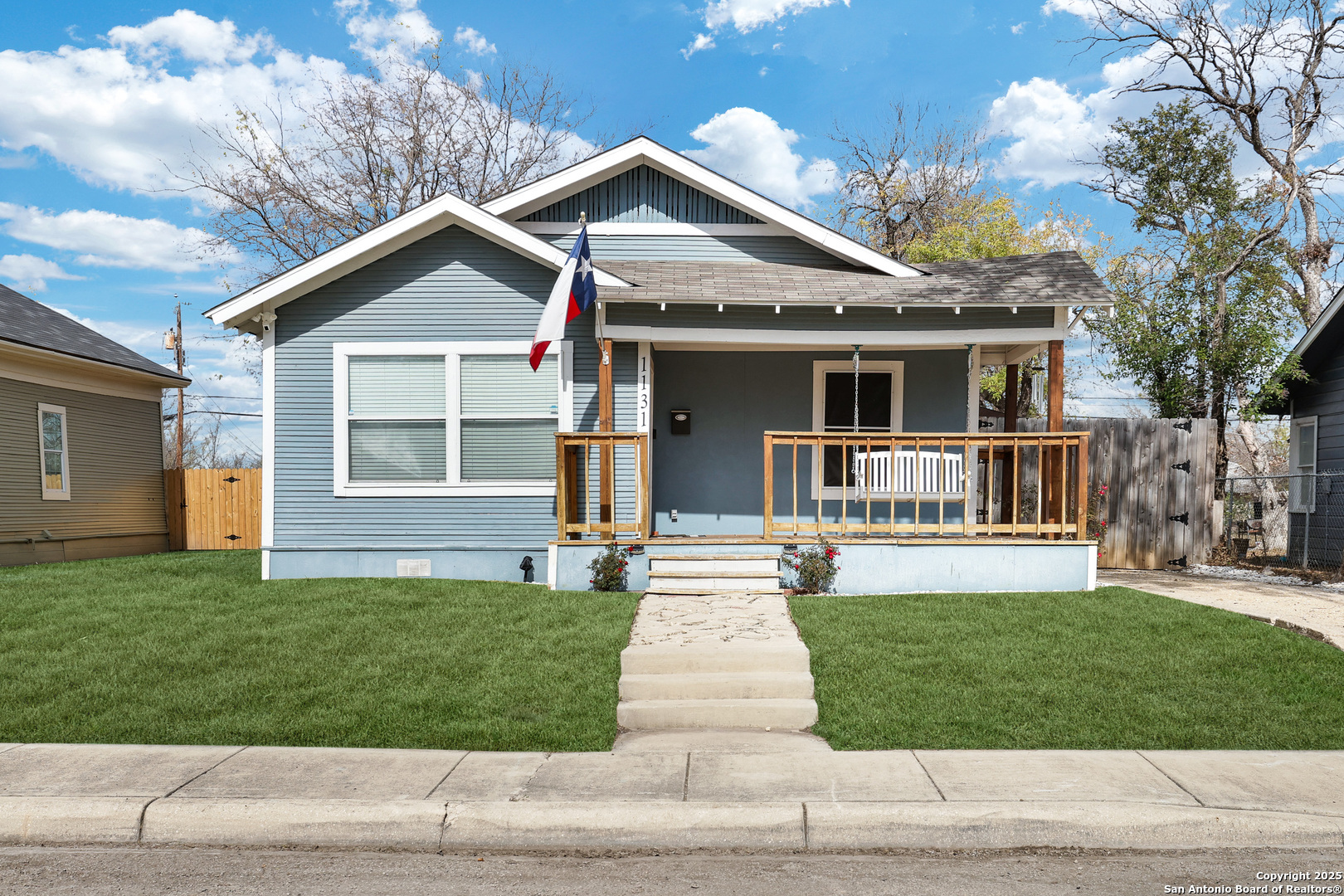 1131 W Ridgewood Court San Antonio TX 78201