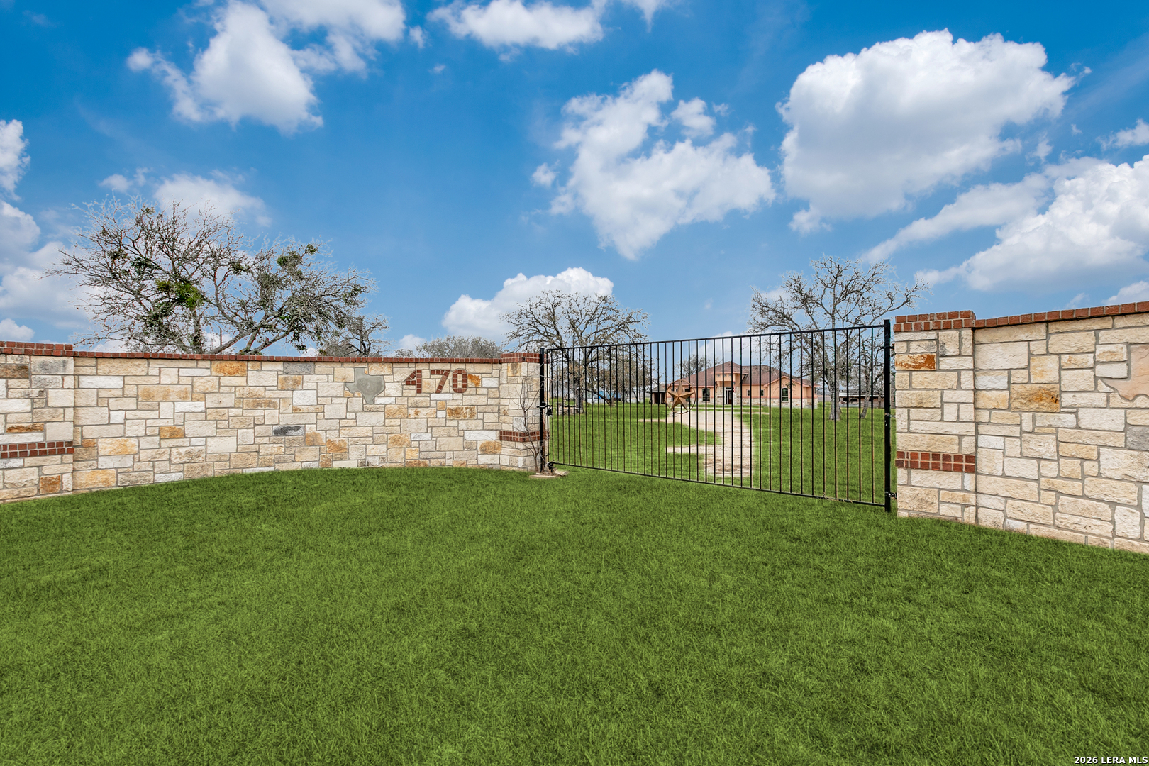 470 Blue Quail Lytle TX 78052
