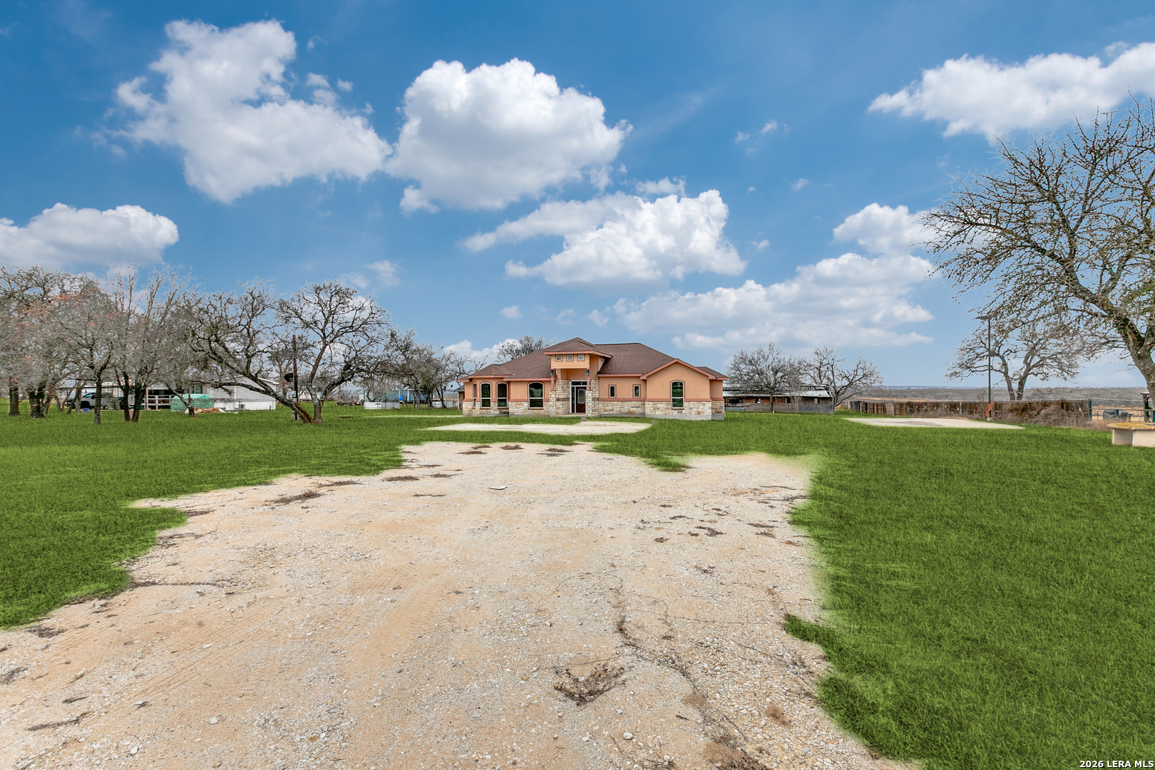 470 Blue Quail Lytle TX 78052