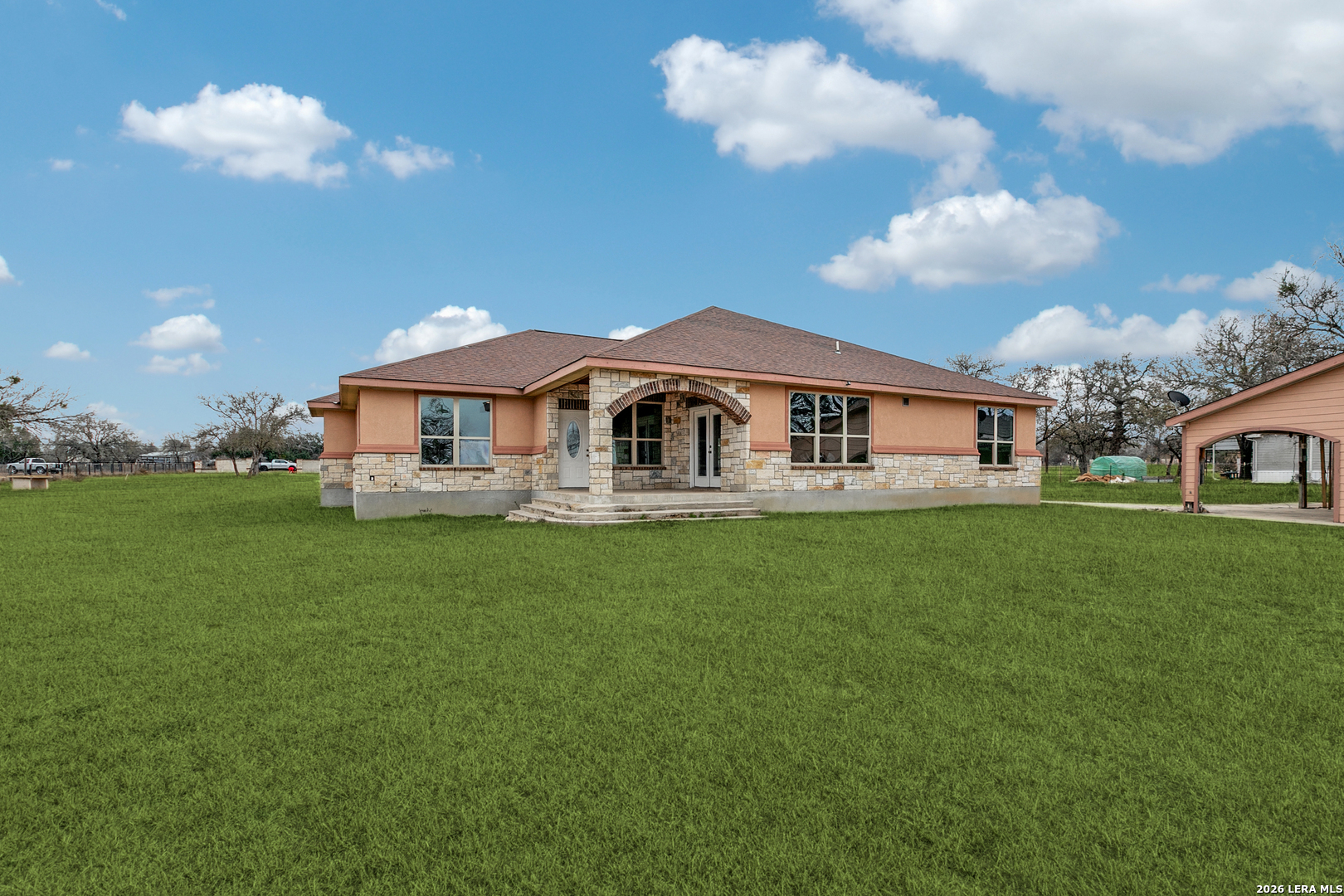470 Blue Quail Lytle TX 78052