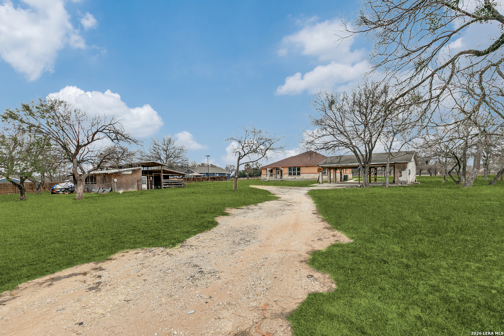 470 Blue Quail Lytle TX 78052