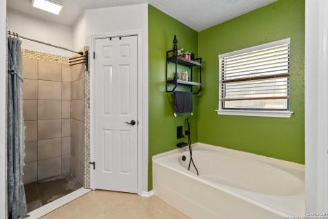 7730 Ridge Mist San Antonio TX 78239