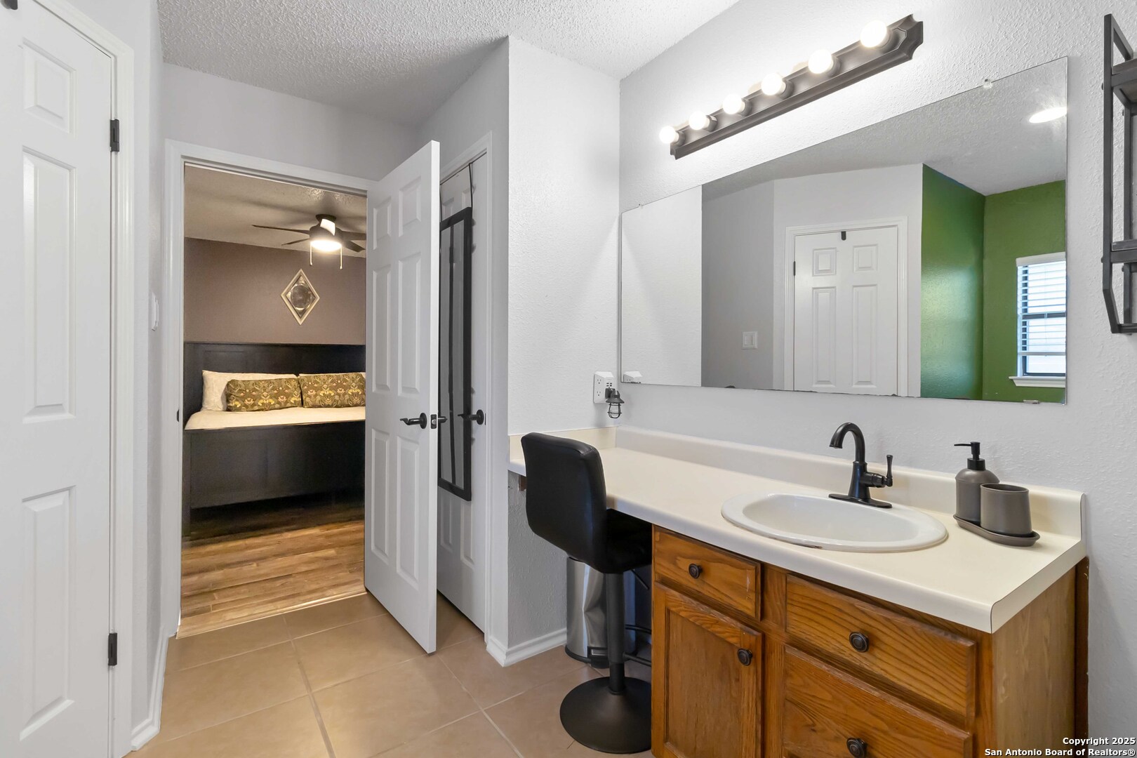 7730 Ridge Mist San Antonio TX 78239
