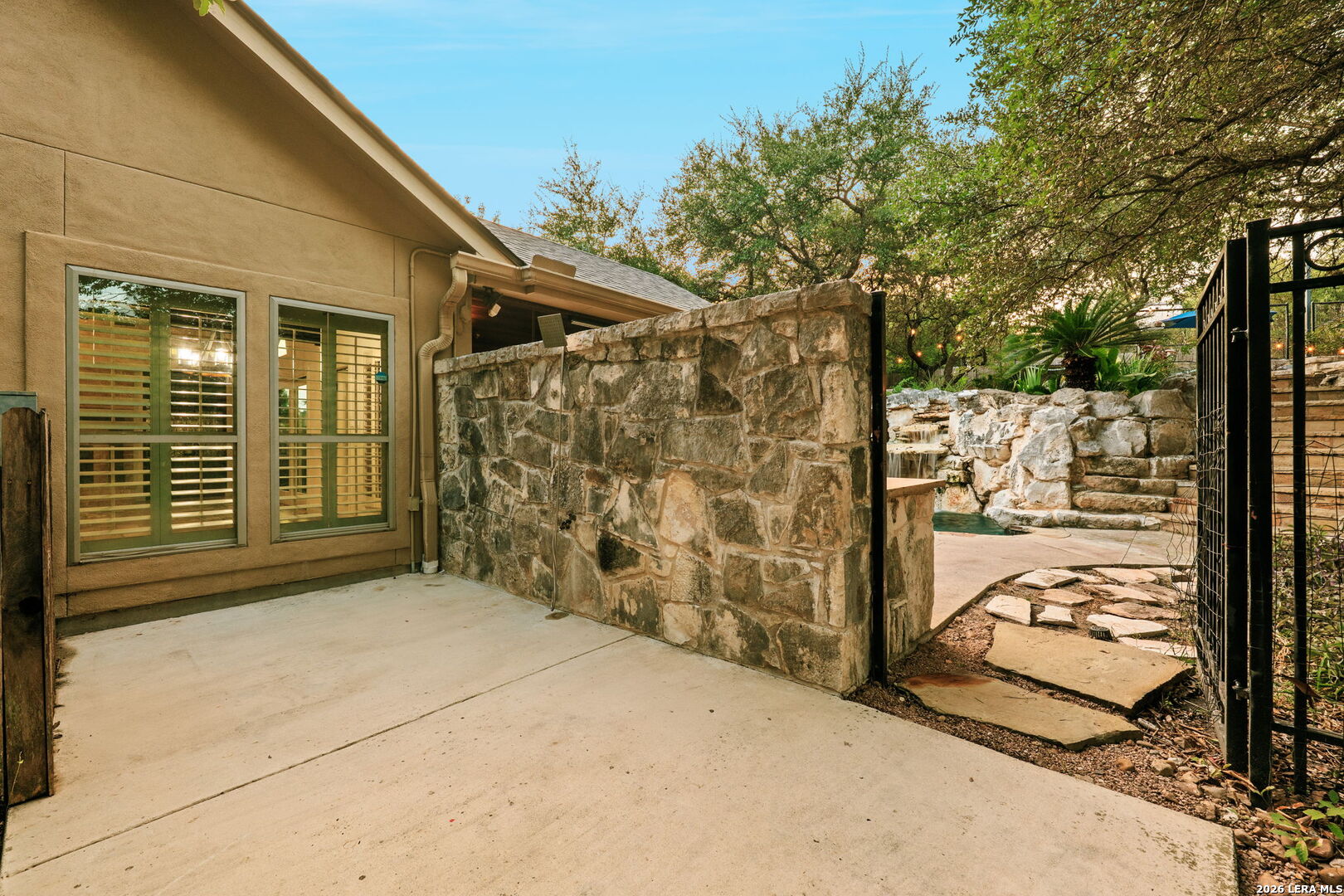 8255 Colonial Woods Boerne TX 78015