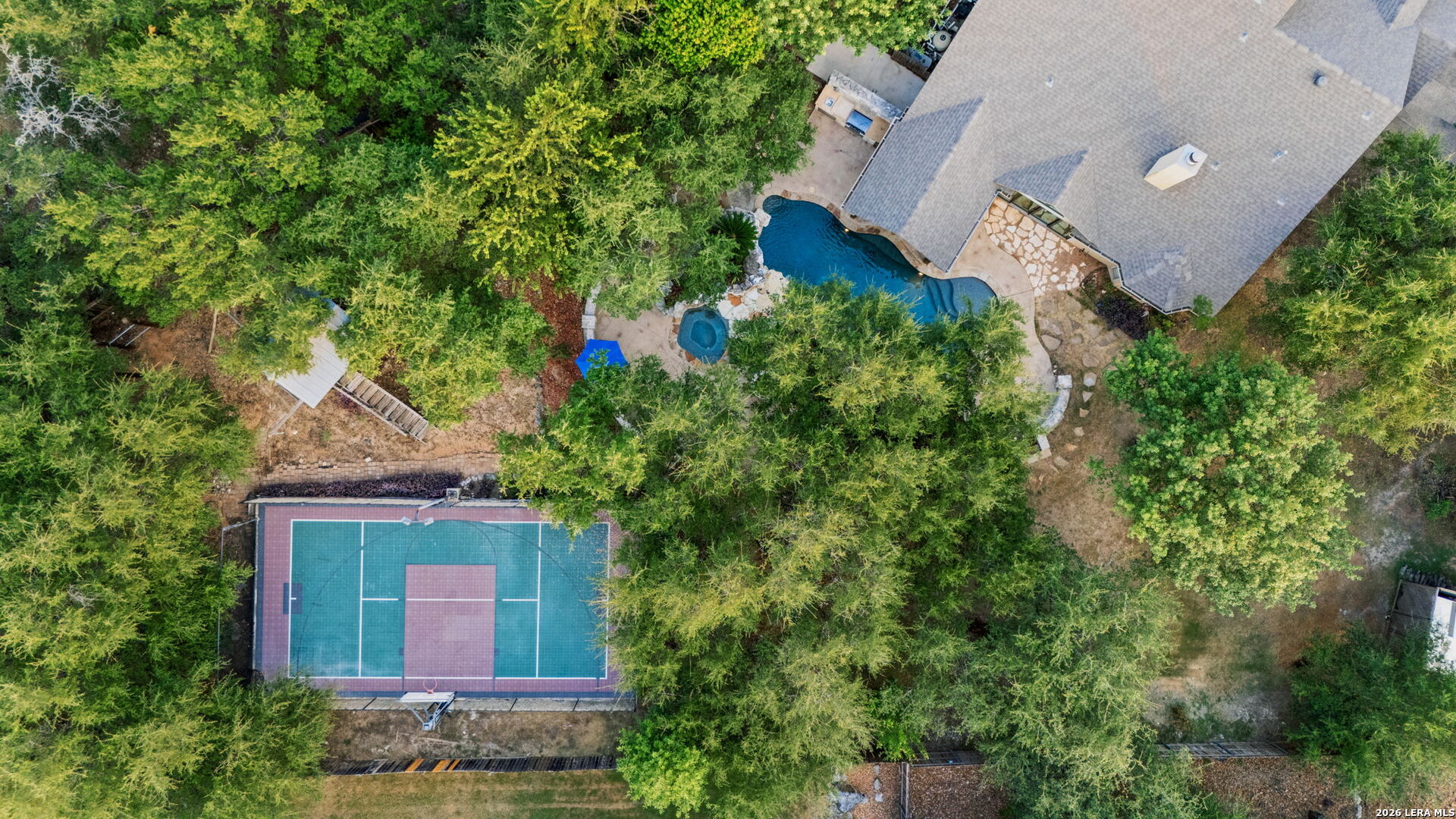 8255 Colonial Woods Boerne TX 78015