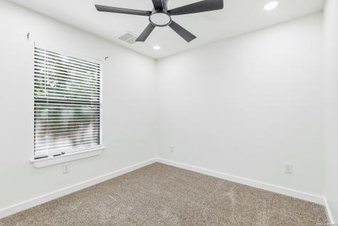 221 W Highland Drive Boerne TX 78006