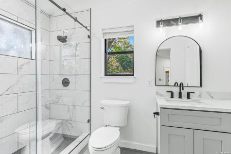 221 W Highland Drive Boerne TX 78006