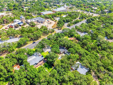 221 W Highland Drive Boerne TX 78006