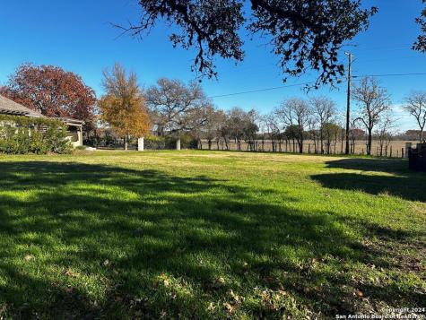 2848 E Rock Barn Drive Kerrville TX 78028