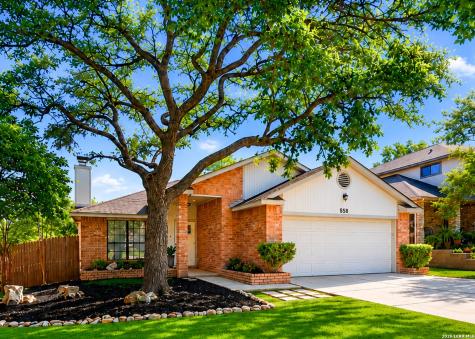 858 Amberstone San Antonio TX 78258